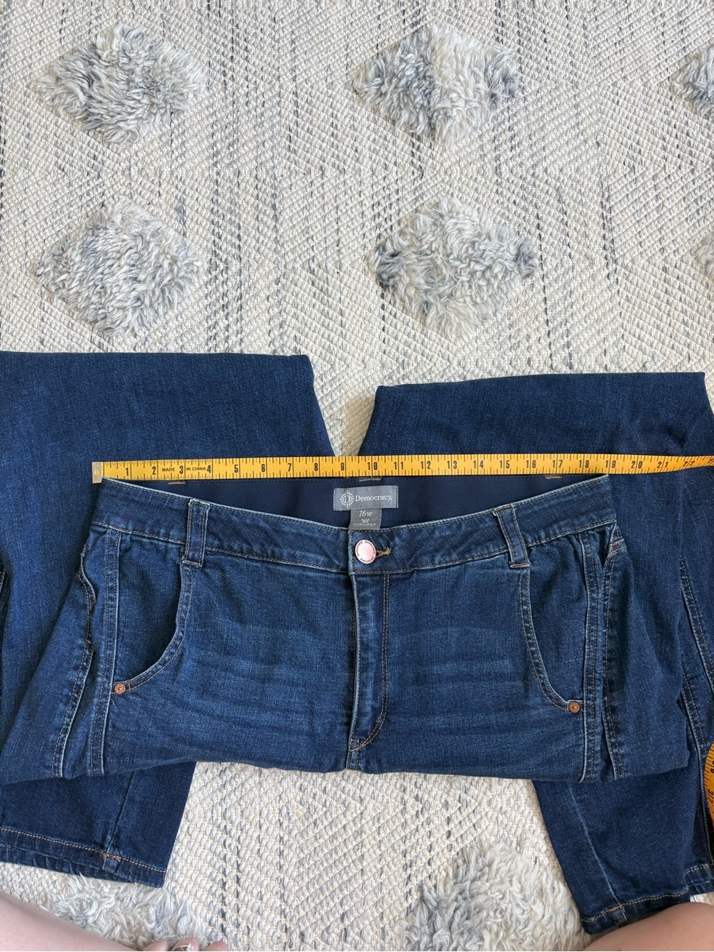 Democracy Jeans - Picture 7 of 10